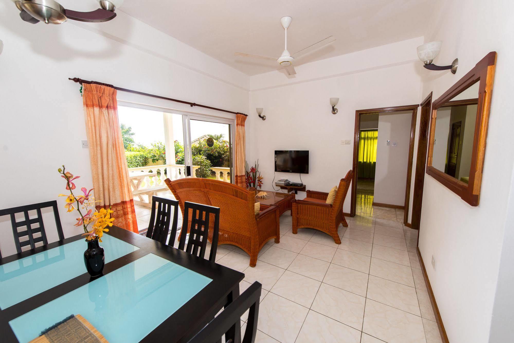 East Horizon Self Catering Apartment Au Cap ภายนอก รูปภาพ