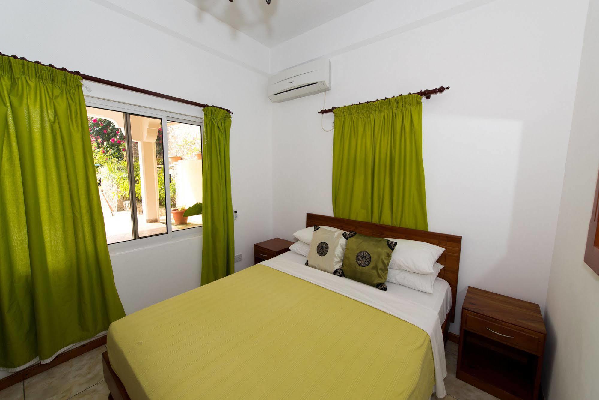 East Horizon Self Catering Apartment Au Cap ภายนอก รูปภาพ